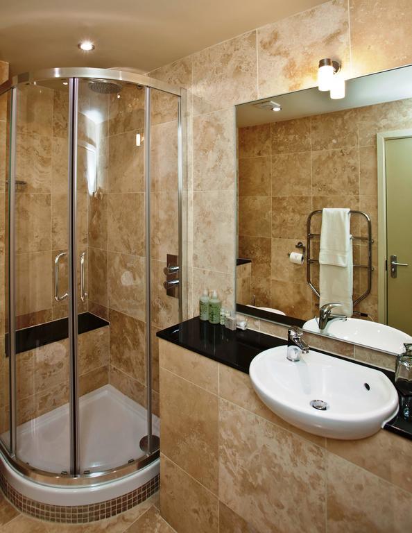 Cobo Bay Hotel Castel Kamer foto